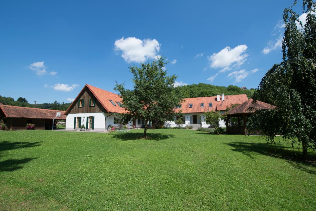 Kuerbishof Gartner Villa Fehring Eksteriør billede